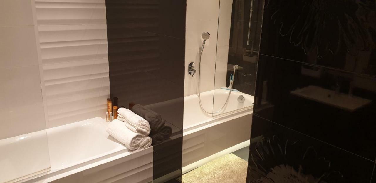 Apartgolf Sobienie Krolewskie Sobienie Szlacheckie 外观 照片